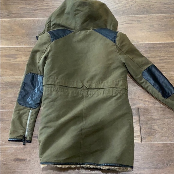 Jacket - Picture 4 of 4